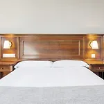 Hotel Ilunion Lomas 4*