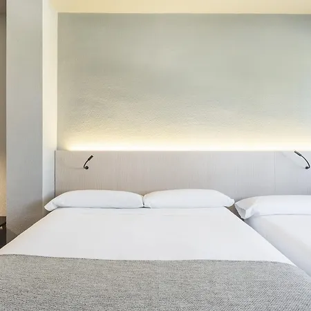 Hotel Ilunion Lomas