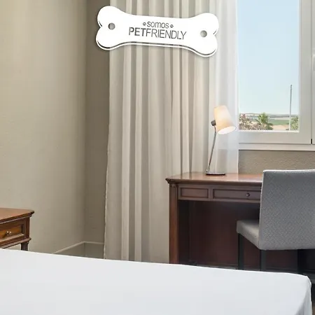 Hotel Ilunion Lomas 4*