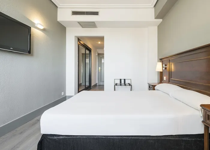 Ilunion Lomas 4* 메리다