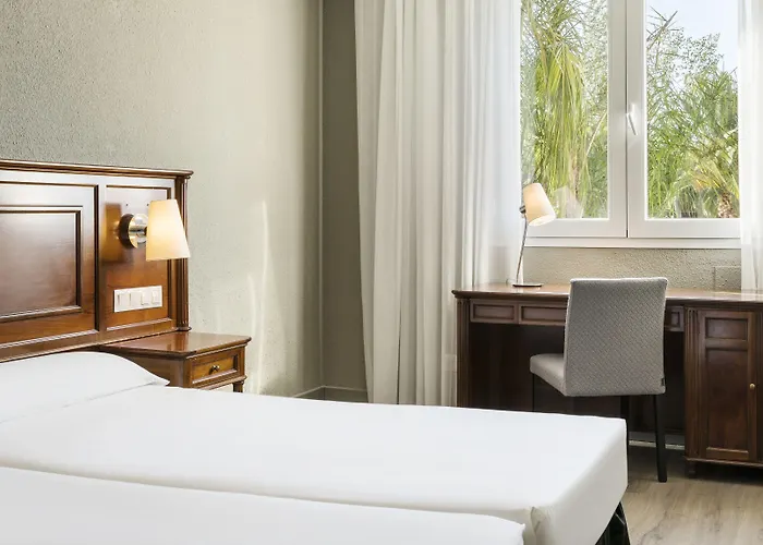 Ilunion Lomas 4* מרידה